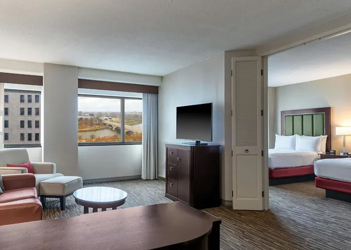 Hotel The Capital Columbus