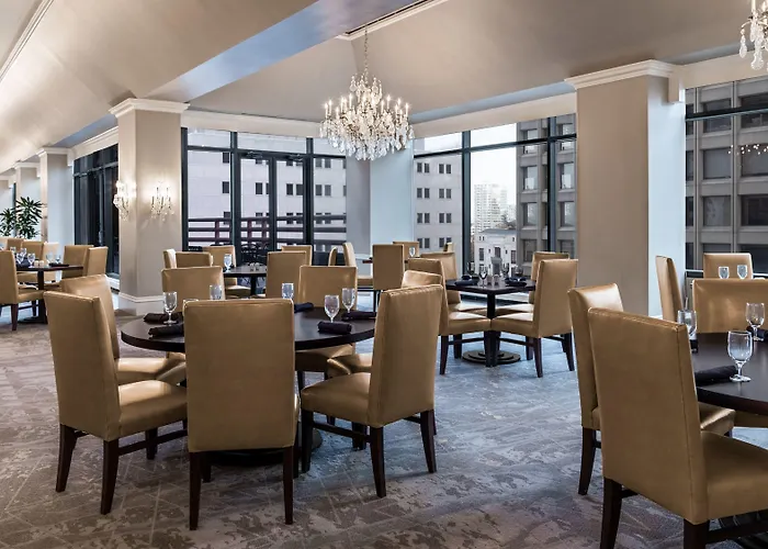 Hotel The Capital 4*