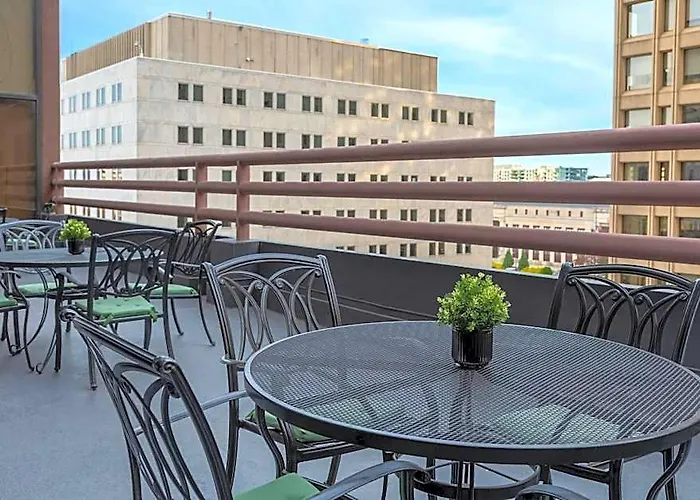 The Capital 4* Columbus