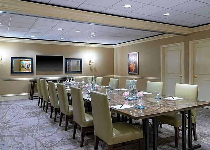 The Capital 4* Columbus